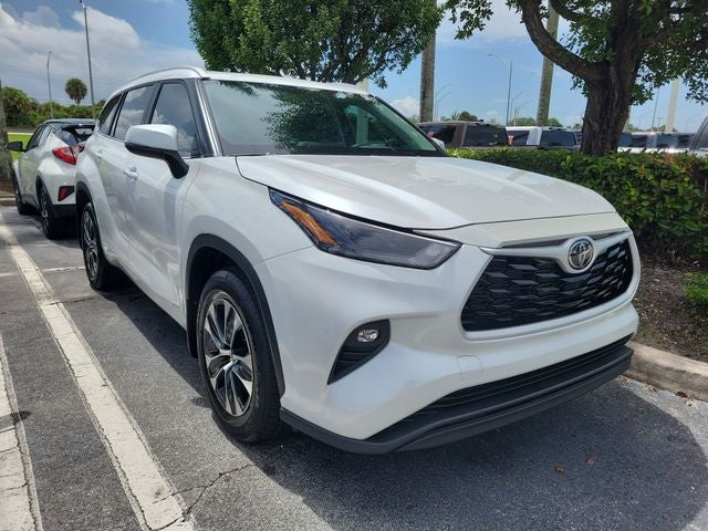 2026 Toyota Highlander Hybrid XLE