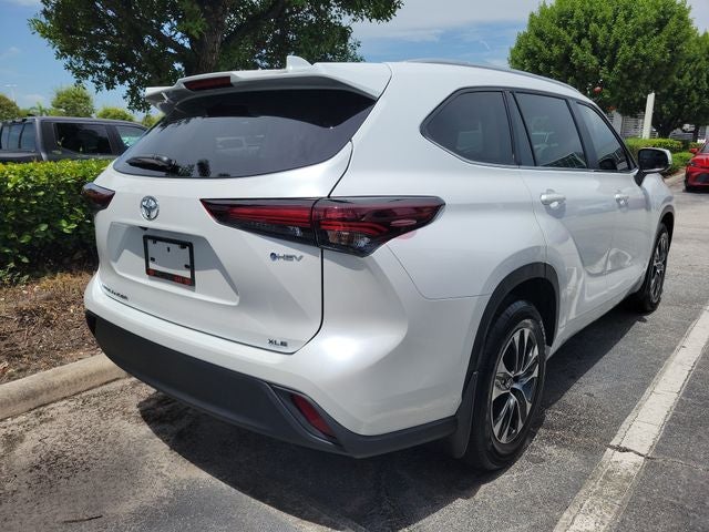 2026 Toyota Highlander Hybrid XLE