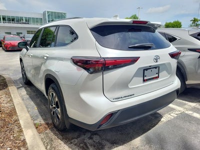 2026 Toyota Highlander Hybrid XLE