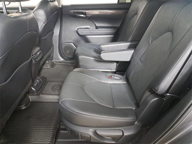 2024 Toyota Highlander Platinum