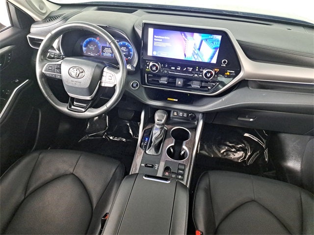 2024 Toyota Highlander Platinum