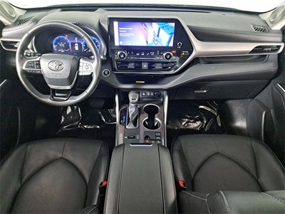 2024 Toyota Highlander Platinum