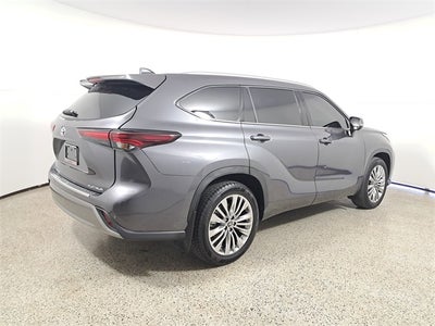 2024 Toyota Highlander Platinum