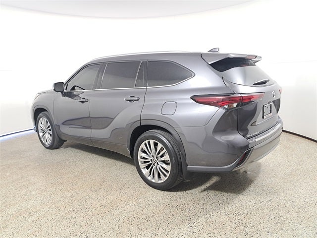 2024 Toyota Highlander Platinum