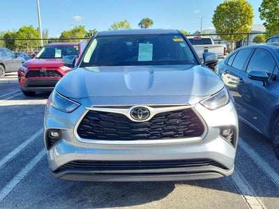 2024 Toyota Highlander LE