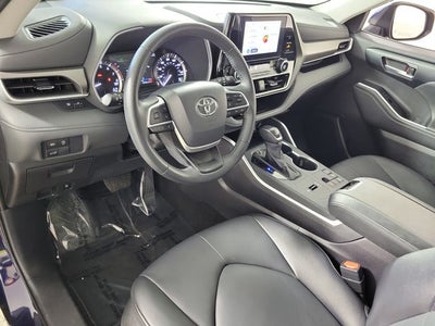 2025 Toyota Highlander XLE