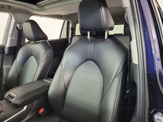 2025 Toyota Highlander XLE