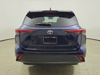 2025 Toyota Highlander XLE