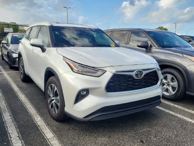 2025 Toyota Highlander XLE