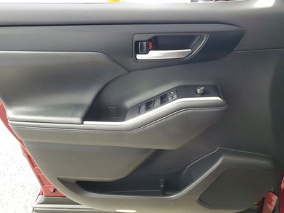 2025 Toyota Highlander XLE