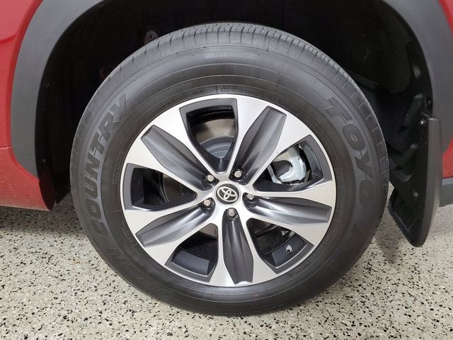 2025 Toyota Highlander XLE