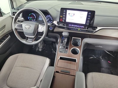 2021 Toyota Sienna LE 8 Passenger