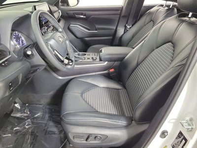 2022 Toyota Highlander XSE