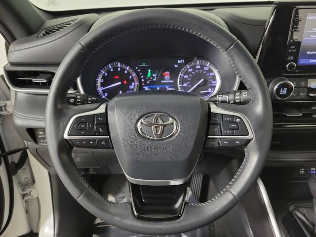 2022 Toyota Highlander XSE