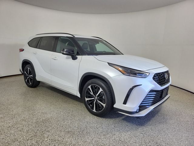 2022 Toyota Highlander XSE