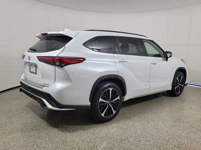 2022 Toyota Highlander XSE