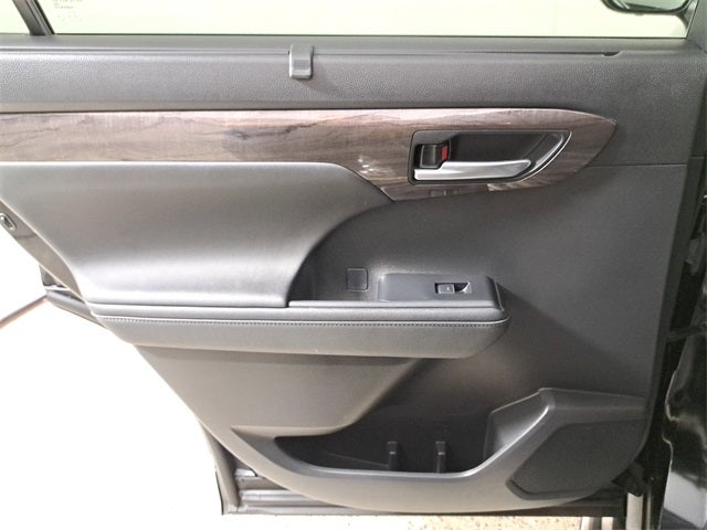 2024 Toyota Highlander Hybrid Limited