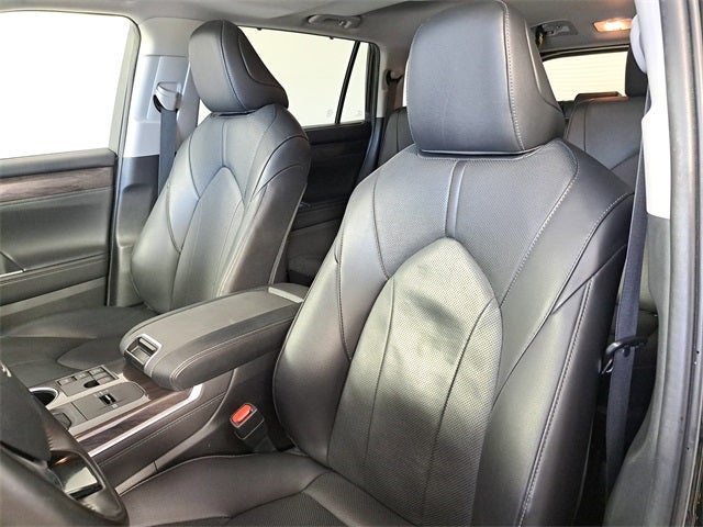 2024 Toyota Highlander Hybrid Limited