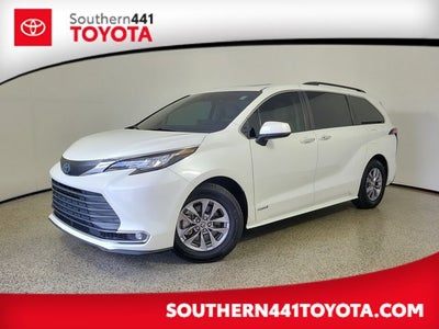 2021 Toyota Sienna XLE 7 Passenger