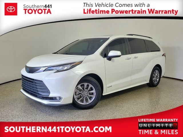2021 Toyota Sienna XLE 7 Passenger