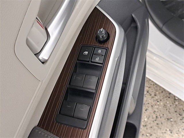 2024 Toyota Sienna XLE 7 Passenger