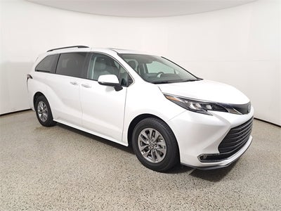 2024 Toyota Sienna XLE 7 Passenger