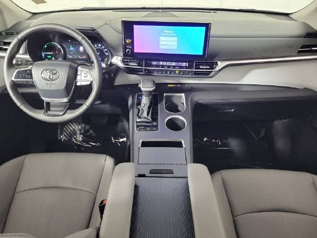 2026 Toyota Sienna XLE 8 Passenger