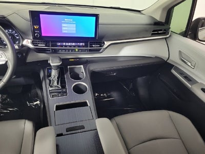 2026 Toyota Sienna XLE 8 Passenger