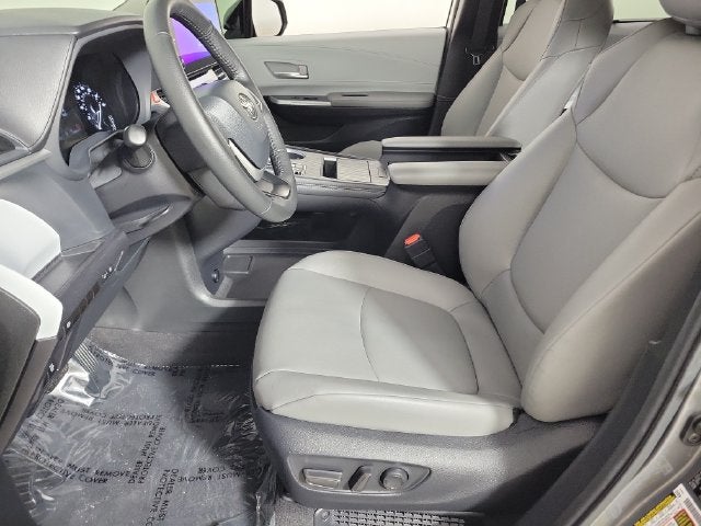 2026 Toyota Sienna XLE 8 Passenger