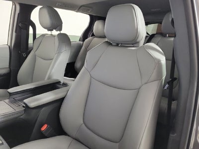 2026 Toyota Sienna XLE 8 Passenger
