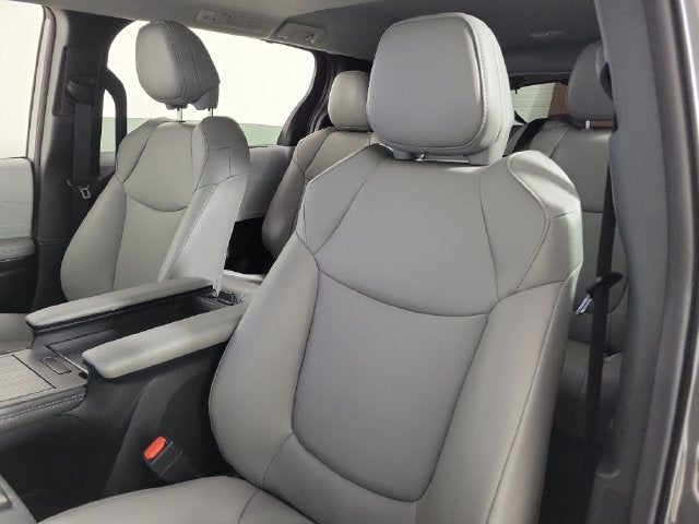 2026 Toyota Sienna XLE 8 Passenger