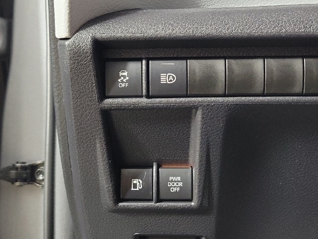2026 Toyota Sienna XLE 8 Passenger