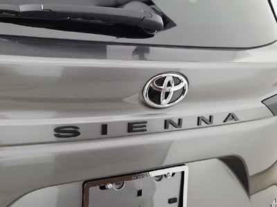 2026 Toyota Sienna XLE 8 Passenger