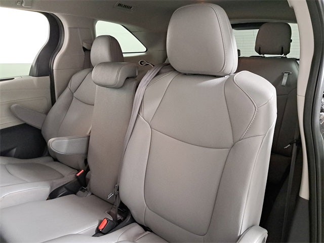 2024 Toyota Sienna XLE 8 Passenger