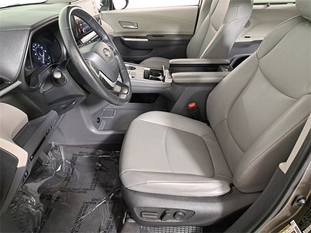 2024 Toyota Sienna XLE 8 Passenger