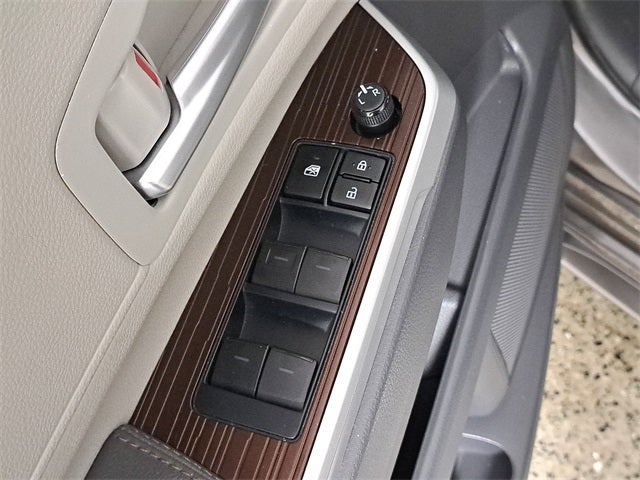 2024 Toyota Sienna XLE 8 Passenger