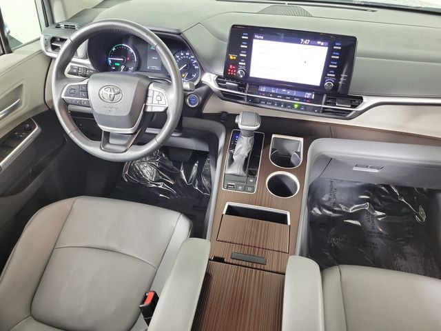 2024 Toyota Sienna XLE 8 Passenger