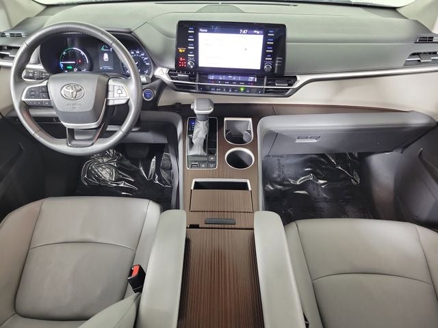 2024 Toyota Sienna XLE 8 Passenger