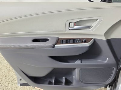2024 Toyota Sienna XLE 8 Passenger