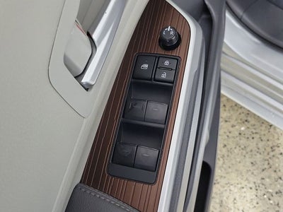2024 Toyota Sienna XLE 8 Passenger