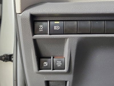 2024 Toyota Sienna XLE 8 Passenger