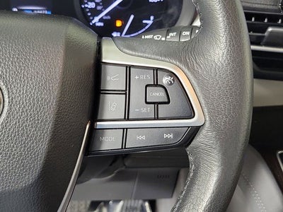 2024 Toyota Sienna XLE 8 Passenger