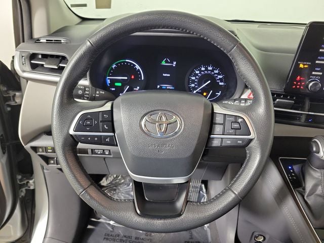 2024 Toyota Sienna XLE 8 Passenger