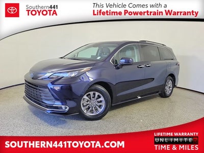 2024 Toyota Sienna XLE