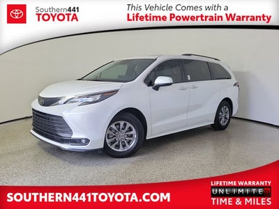 2026 Toyota Sienna XLE 8 Passenger
