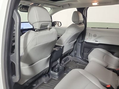 2026 Toyota Sienna XLE 8 Passenger