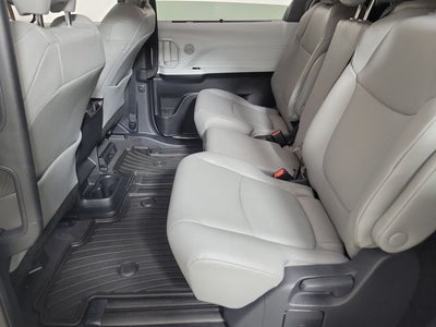 2026 Toyota Sienna XLE 8 Passenger