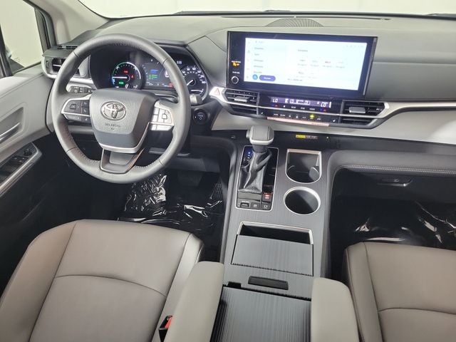 2026 Toyota Sienna XLE 8 Passenger