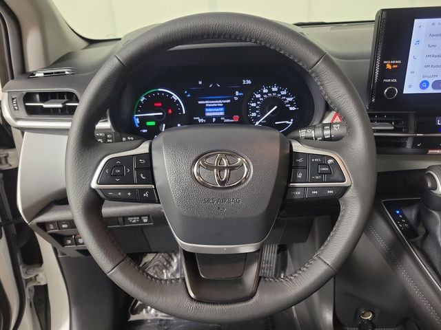 2026 Toyota Sienna XLE 8 Passenger