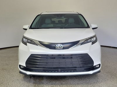 2026 Toyota Sienna XLE 8 Passenger